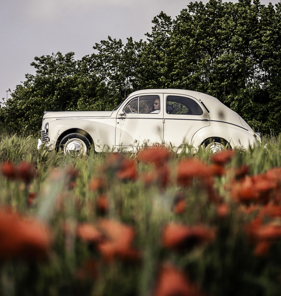 voiture ancienne sur l'île de Ré
